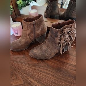 Fergalicious leather boots, size 8.5